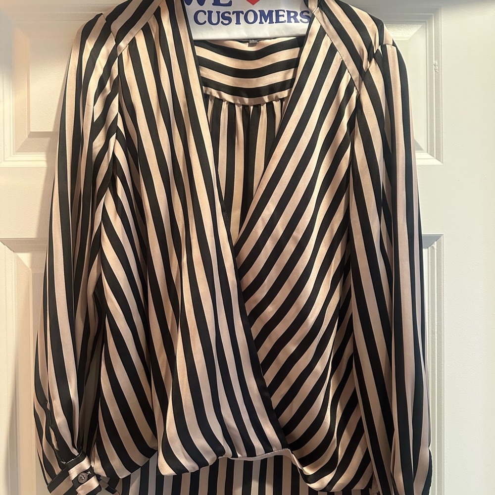 Vince Camuto - Striped Black and Rose Gold Women's Top